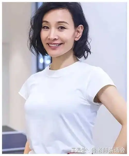  尊龙和陈冲传绯闻,迷倒林青霞,如今的他,证实李连杰没说错