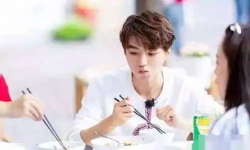  你是如何评价王俊凯在第三季中餐厅的表现