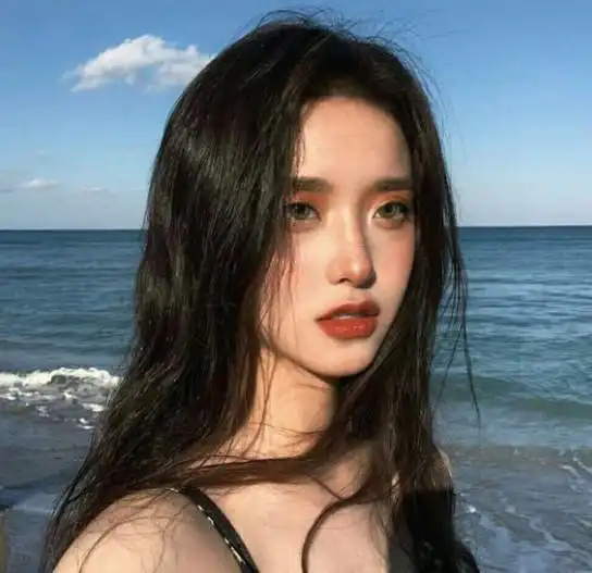 御姐感头像杨童舒