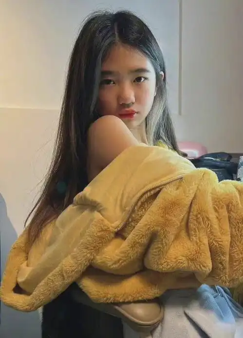  曹华恩