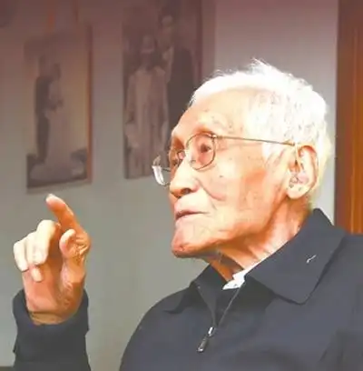  致敬七一勋章获得者