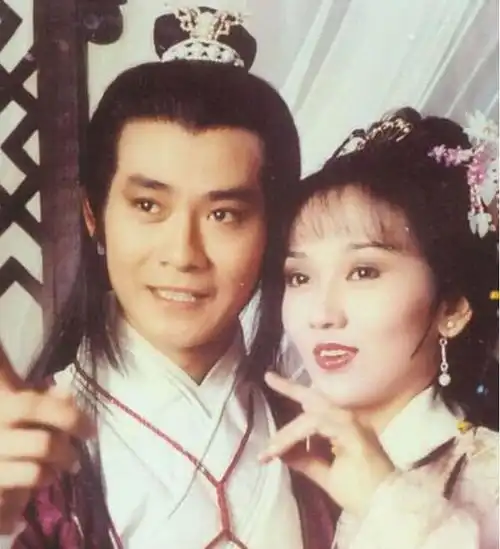  曾红过郑少秋,张国荣初恋为他未婚生子,如今只能演配角为生
