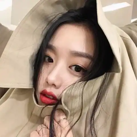  天冷了要好好挣钱因为冬天的衣服比夏天贵