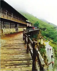  悬空村的天上人家