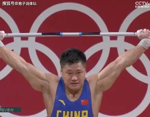  中国力量有多火外国网友疯狂追随吕小军多年被赞神一般存在世界最强腰