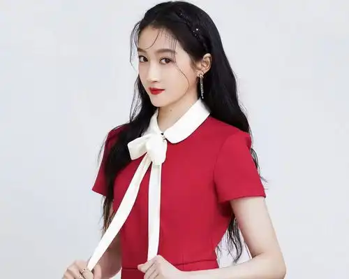 赵露思和关晓彤合照