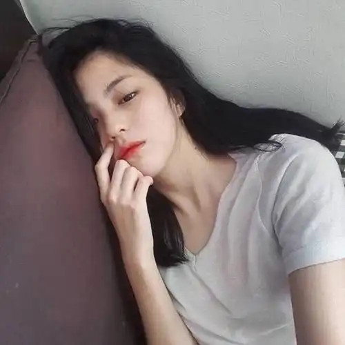  喜欢御姐型的女孩,如何追求这种女孩