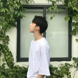  2018最火男生贴吧头像干净清新适合夏天超帅的男生头像精选