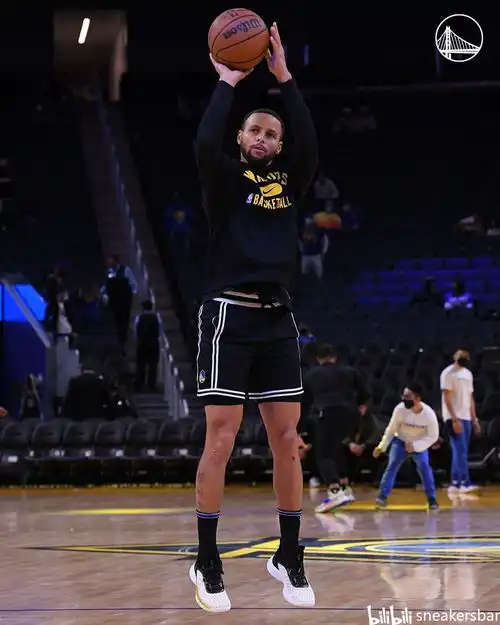  每日nba球星上脚球鞋12月9日