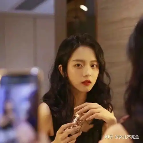  有没有惊艳的女头像,让人好看就好喜欢