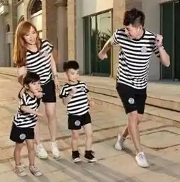  这里是30张手机里永远不会删除的照片有的是温暖有的是耳光