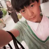  我在远远看着你