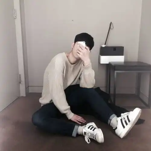  帅气男生图片要一套
