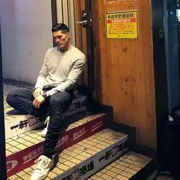  金小小妹女儿的爸爸其实是这个帅出血的华裔保镖