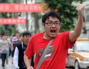  未来可期不负青春淄博商厦爱心服务队助力高考加油,少年