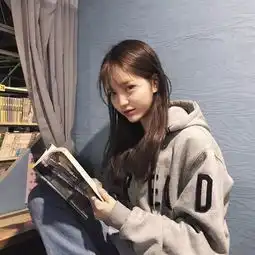  小姐姐头像一杯草莓牛奶的甜度约等于十,你等于十杯草莓牛奶