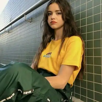  好看的欧美女生头像,大气又不失甜美女人味的
