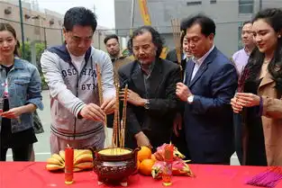  陈宝国王刚再携手典当行在京正式开拍