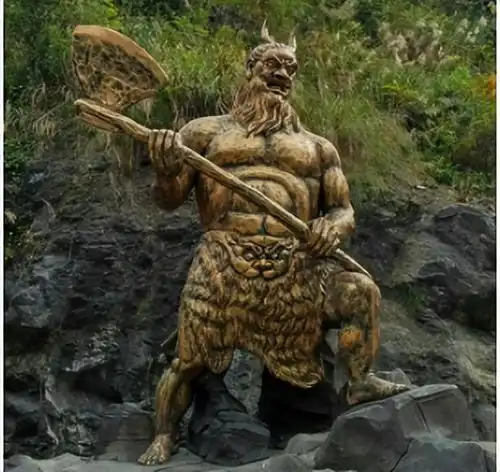  古代武将,真能举着几十斤的武器战一天出土文物揭秘兵器重量