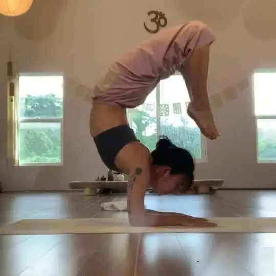  李孝利公开洒脱的生活近况lindag练瑜伽的济州媳妇