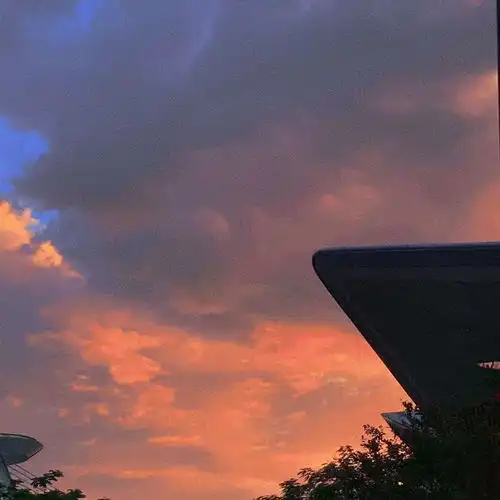  唯美天空背景图