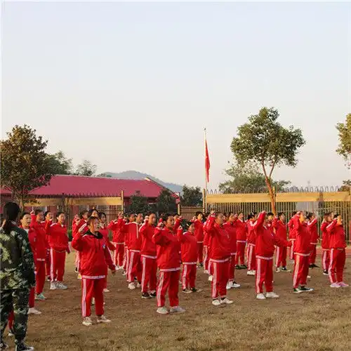  东阳青少年教育学校4种方法帮助孩子戒除网瘾