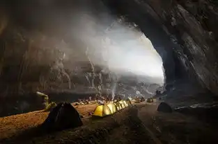  探秘全球最大的洞穴韩松洞