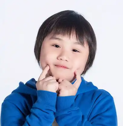  艺人小彬彬三婚娶越南女友,采访中称预算准备一万块,被网友臭骂