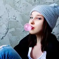  吹口香糖女生头像微信头像图片大全