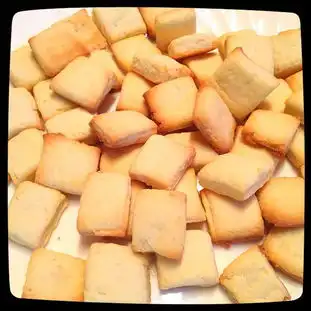  牛奶方块小饼干的做法牛奶方块小饼干怎么做牛奶方块小饼干的家常做法斯小妞
