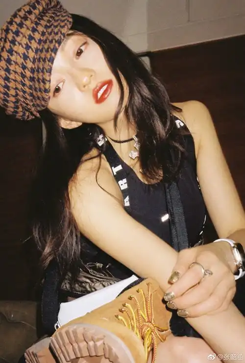 美妆榜杨超越软妹妆霸占榜首刘雯张韶涵甜美pk